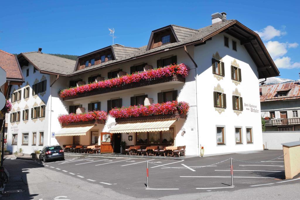 Hotel Urthaler Toblach Exteriör bild